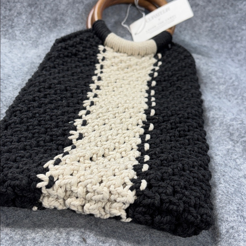 Curateur X Laude The Label Crochet Handbag Wood Handles Black Cream Purse — image 3 of 8